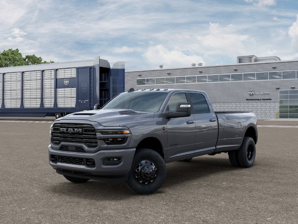 2027 RAM 3500 RAM 3500 LARAMIE CREW CAB 4X4 8' BOX