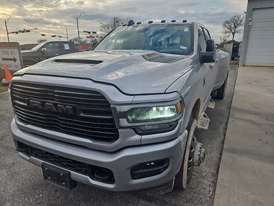2024 RAM 3500 Laramie Crew Cab 4x4 8' Box