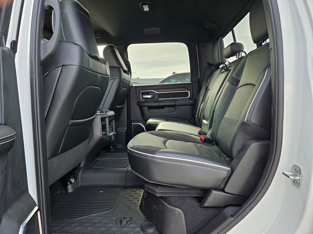 2026 RAM Ram 3500 RAM 3500 LARAMIE CREW CAB 4X4 8' BOX