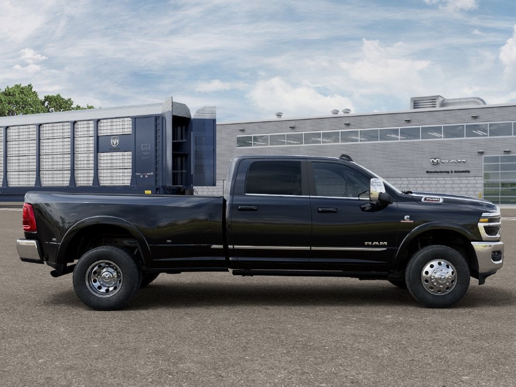 2027 RAM 3500 RAM 3500 LIMITED CREW CAB 4X4 8' BOX