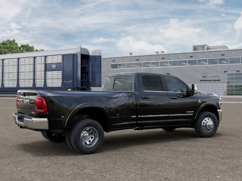 2027 RAM 3500 RAM 3500 LIMITED CREW CAB 4X4 8' BOX