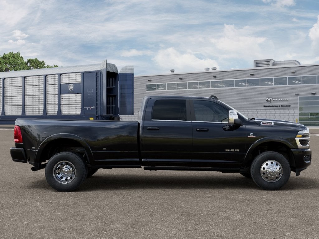 2027 RAM 3500 RAM 3500 LONGHORN CREW CAB 4X4 8' BOX