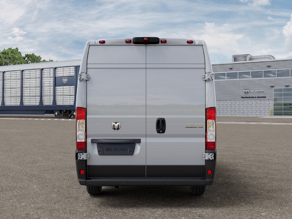 2027 RAM Promaster SLT