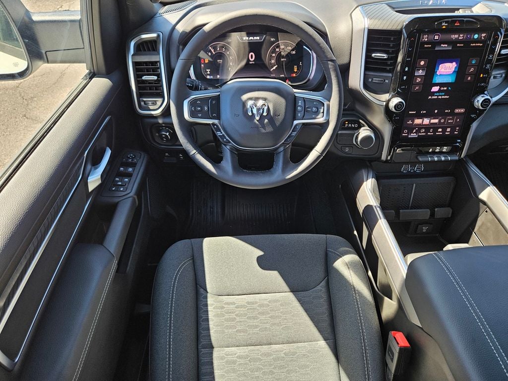 2026 RAM Ram 1500 RAM 1500 LONE STAR CREW CAB 4X2 5'7' BOX