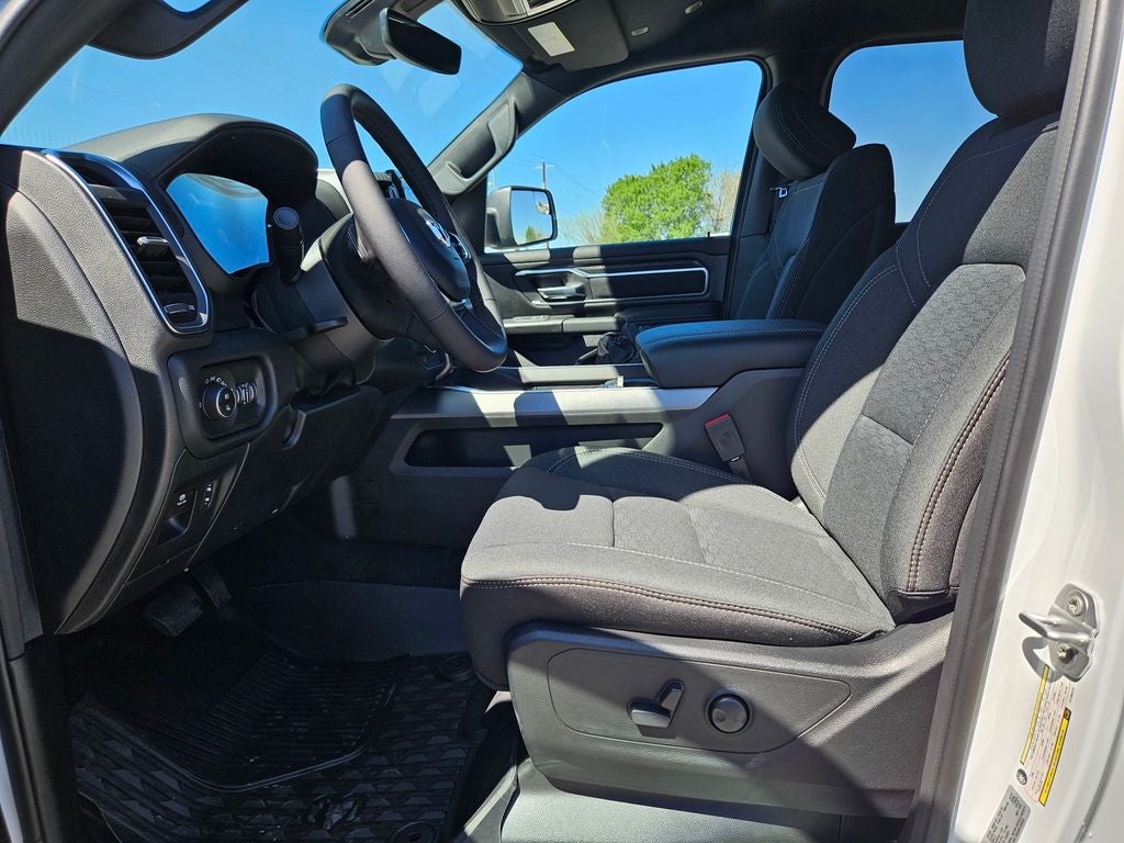 2026 RAM Ram 1500 RAM 1500 LONE STAR CREW CAB 4X2 5'7' BOX