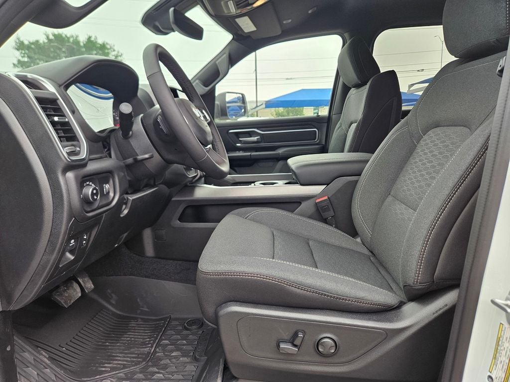 2026 RAM Ram 1500 RAM 1500 LONE STAR CREW CAB 4X2 5'7' BOX