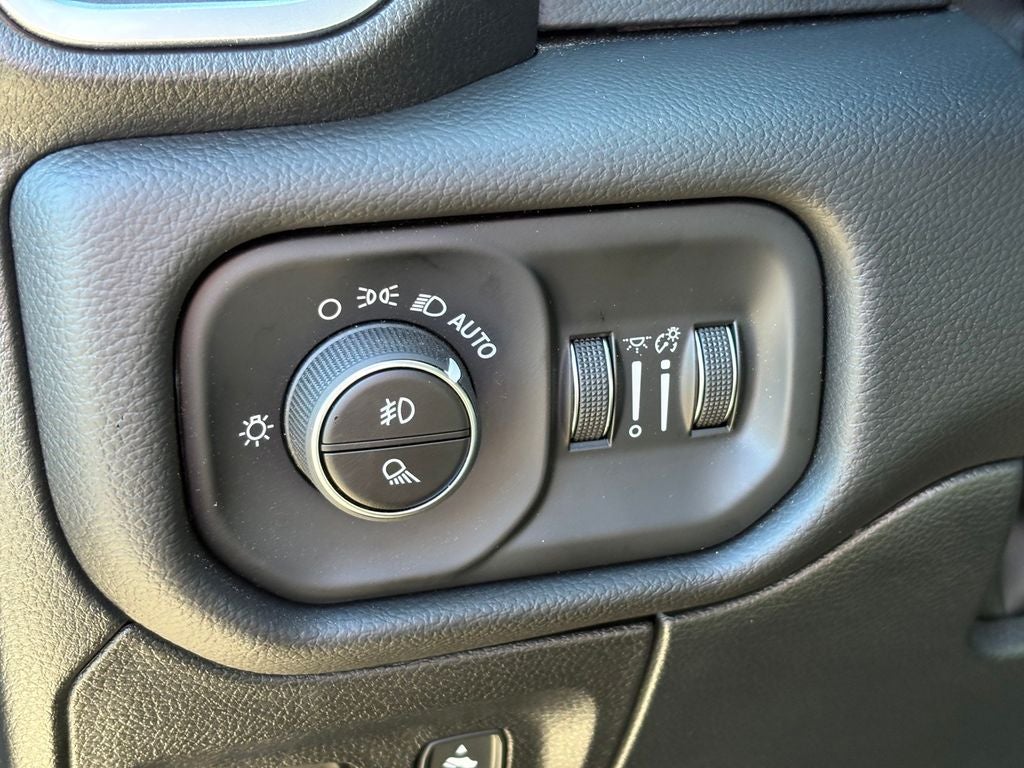 2026 RAM Ram 1500 RAM 1500 LONE STAR CREW CAB 4X2 5'7' BOX