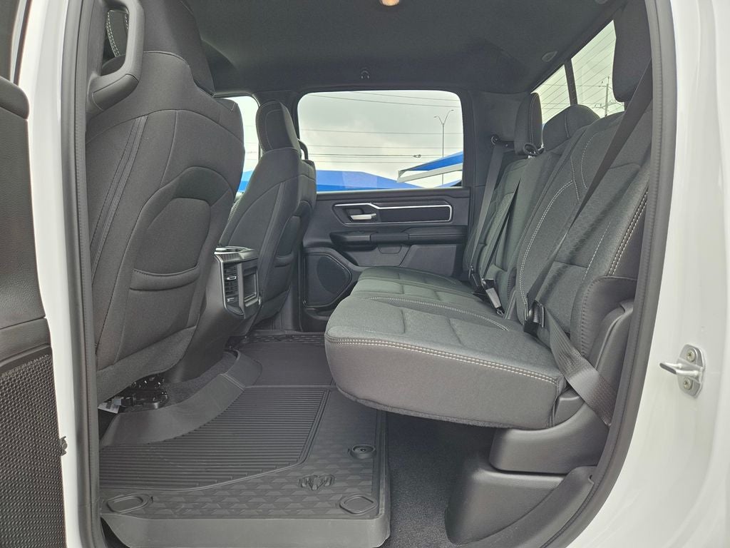 2026 RAM Ram 1500 RAM 1500 LONE STAR CREW CAB 4X2 5'7' BOX