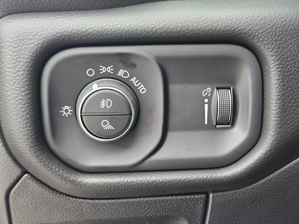 2026 RAM Ram 1500 RAM 1500 LONE STAR CREW CAB 4X2 5'7' BOX