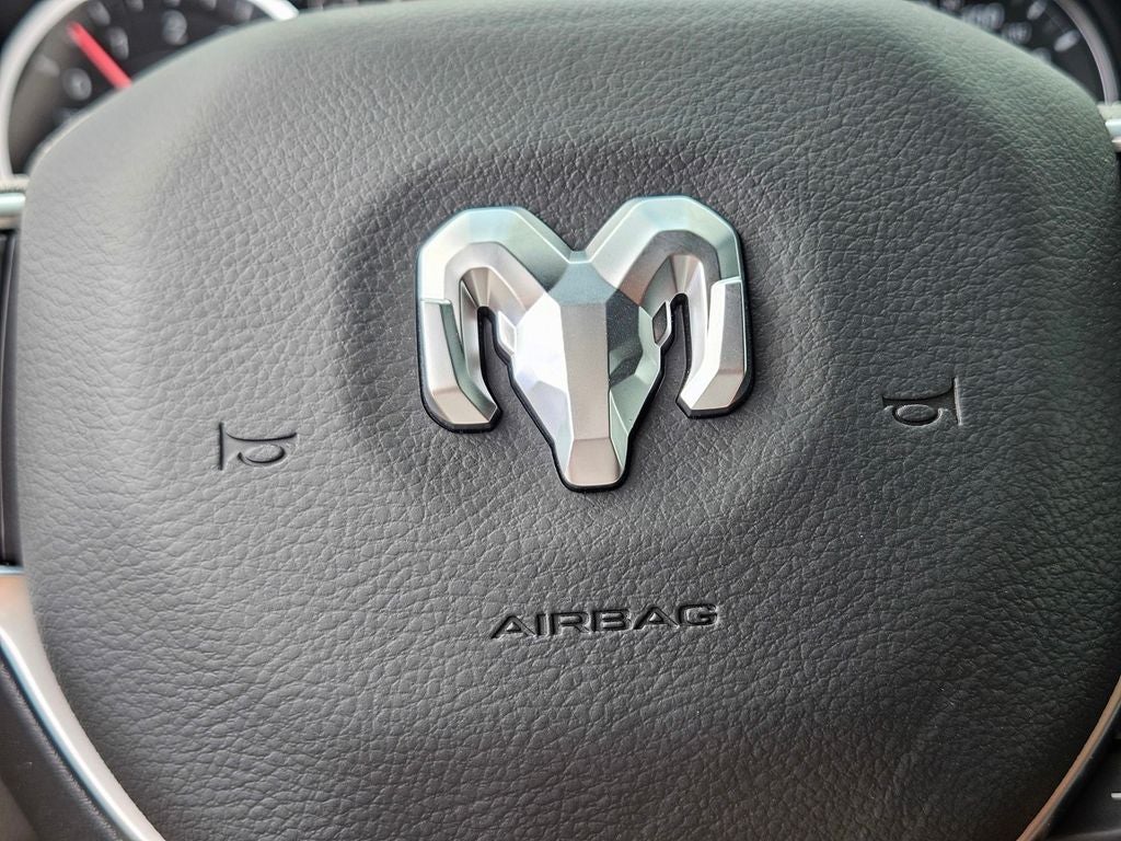 2026 RAM Ram 1500 RAM 1500 LONE STAR CREW CAB 4X2 5'7' BOX