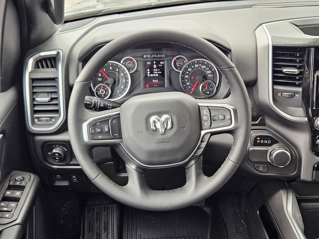 2026 RAM Ram 1500 RAM 1500 LONE STAR CREW CAB 4X2 5'7' BOX