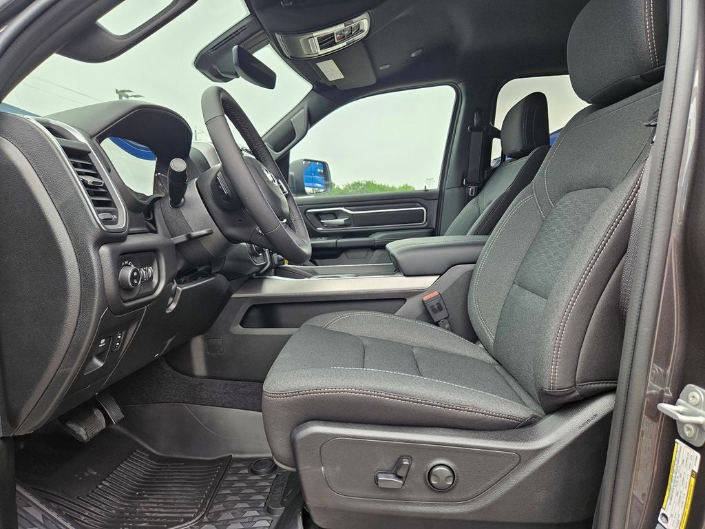 2026 RAM Ram 1500 RAM 1500 LONE STAR CREW CAB 4X2 5'7' BOX