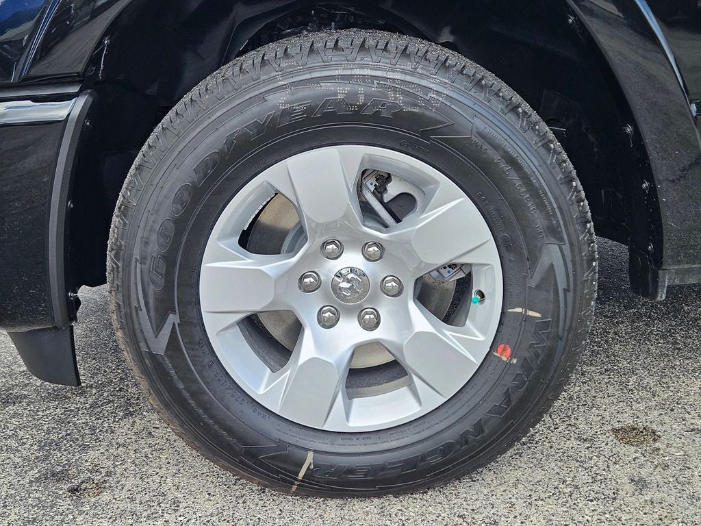 2026 RAM Ram 1500 RAM 1500 LONE STAR CREW CAB 4X2 5'7' BOX