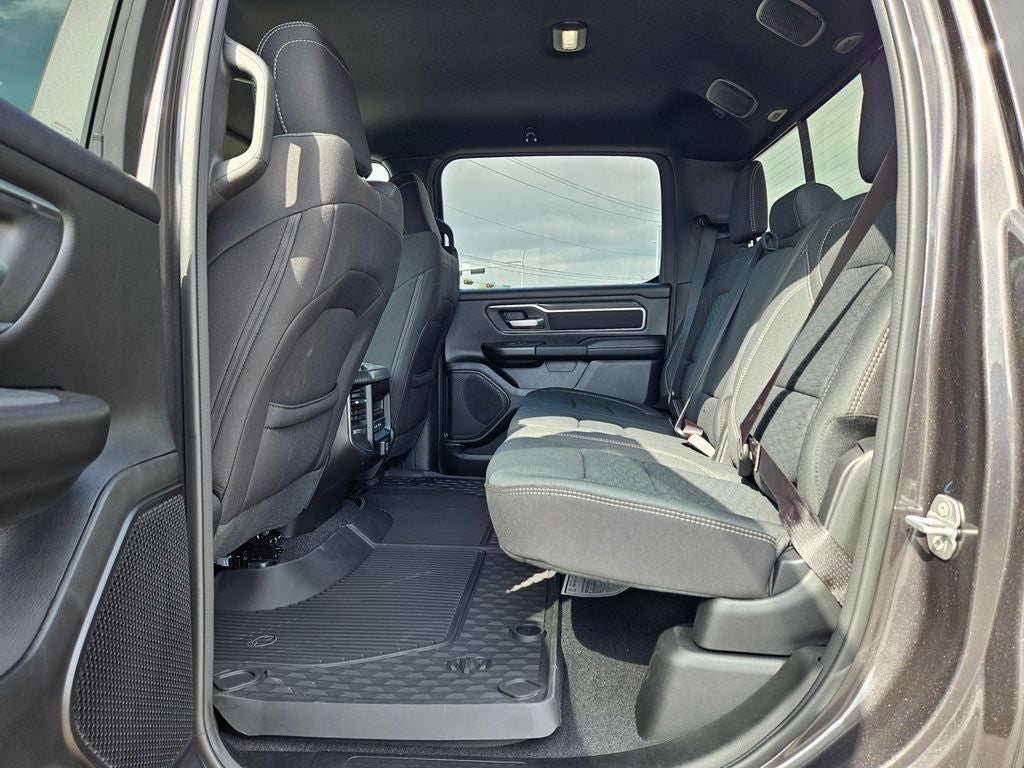 2026 RAM Ram 1500 RAM 1500 LONE STAR CREW CAB 4X2 5'7' BOX