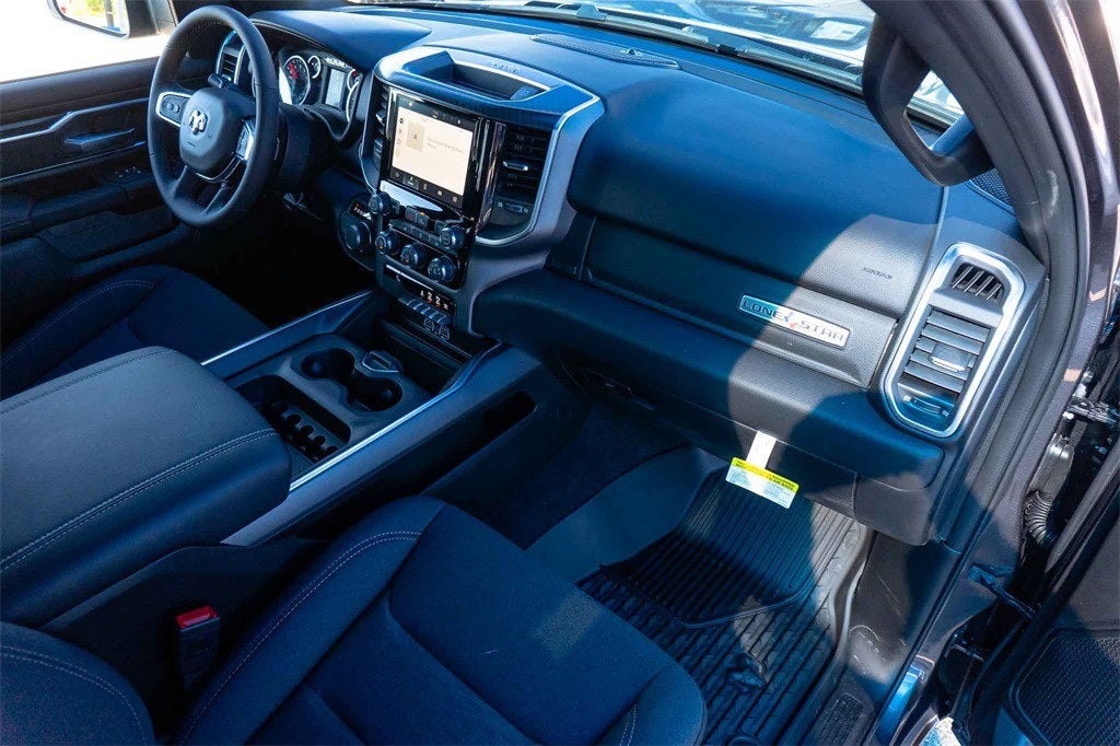 2026 RAM Ram 1500 RAM 1500 LONE STAR CREW CAB 4X2 5'7' BOX