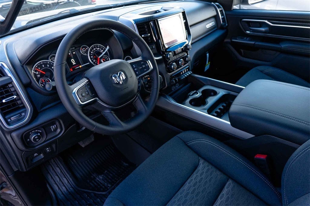 2026 RAM Ram 1500 RAM 1500 LONE STAR CREW CAB 4X2 5'7' BOX