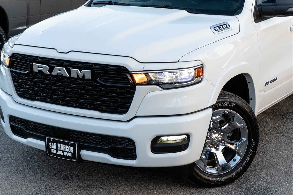 2026 RAM Ram 1500 RAM 1500 LONE STAR CREW CAB 4X2 5'7' BOX