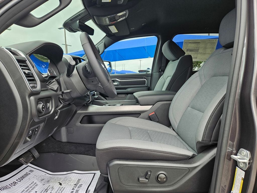 2026 RAM Ram 1500 RAM 1500 LONE STAR CREW CAB 4X2 5'7' BOX