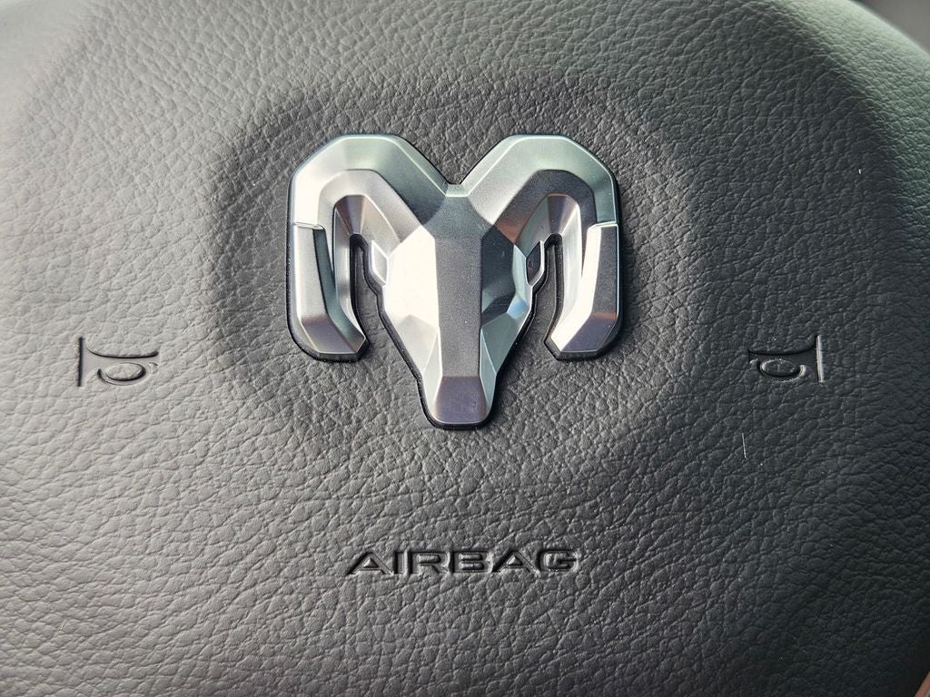 2026 RAM Ram 1500 RAM 1500 LONE STAR CREW CAB 4X2 5'7' BOX