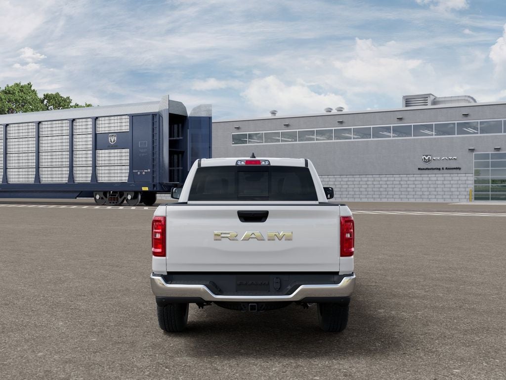 2027 RAM 1500 RAM 1500 TRADESMAN CREW CAB 4X2 5'7' BOX