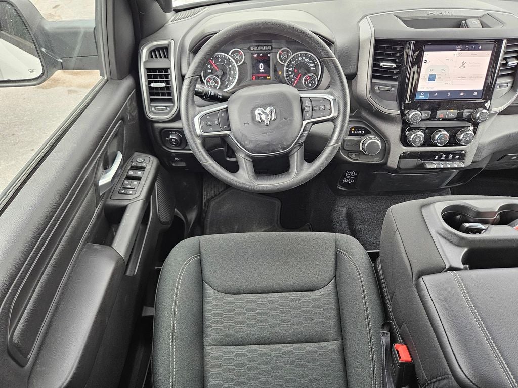 2026 RAM Ram 1500 RAM 1500 EXPRESS CREW CAB 4X2 5'7' BOX