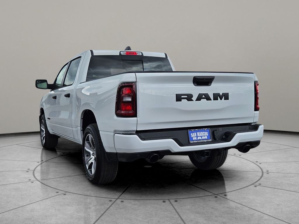 2026 RAM Ram 1500 RAM 1500 EXPRESS CREW CAB 4X2 5'7' BOX
