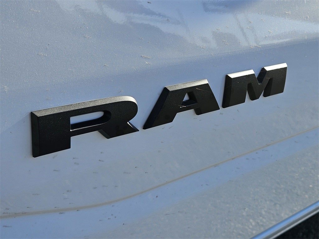 2026 RAM Ram 1500 RAM 1500 EXPRESS CREW CAB 4X2 5'7' BOX