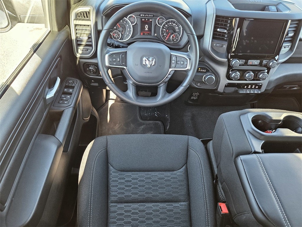 2026 RAM Ram 1500 RAM 1500 EXPRESS CREW CAB 4X2 5'7' BOX