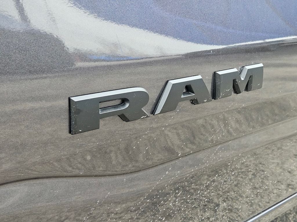 2026 RAM Ram 1500 RAM 1500 EXPRESS CREW CAB 4X2 5'7' BOX