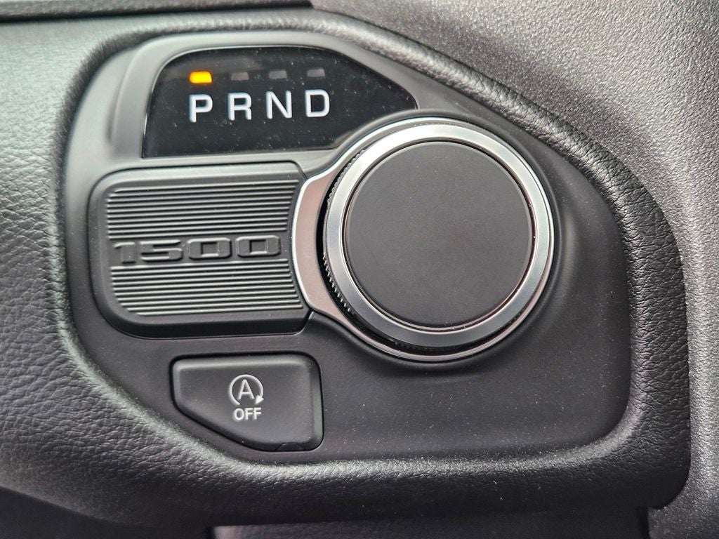 2026 RAM Ram 1500 RAM 1500 EXPRESS CREW CAB 4X2 5'7' BOX