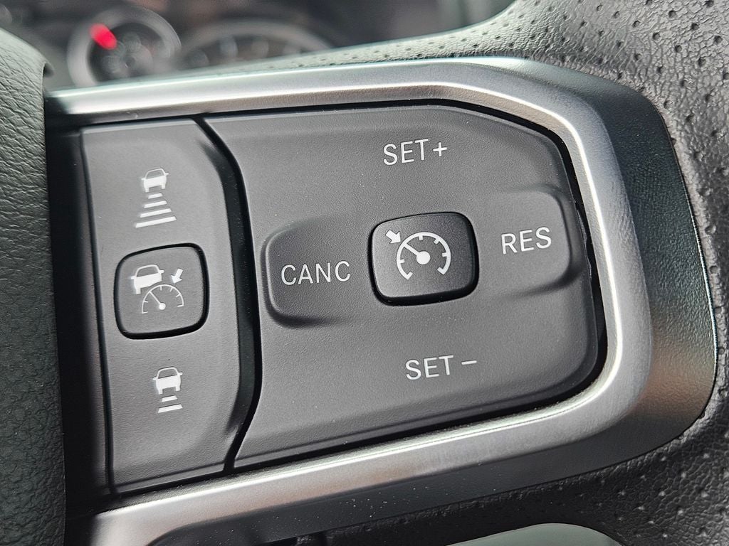 2026 RAM Ram 1500 RAM 1500 EXPRESS CREW CAB 4X2 5'7' BOX