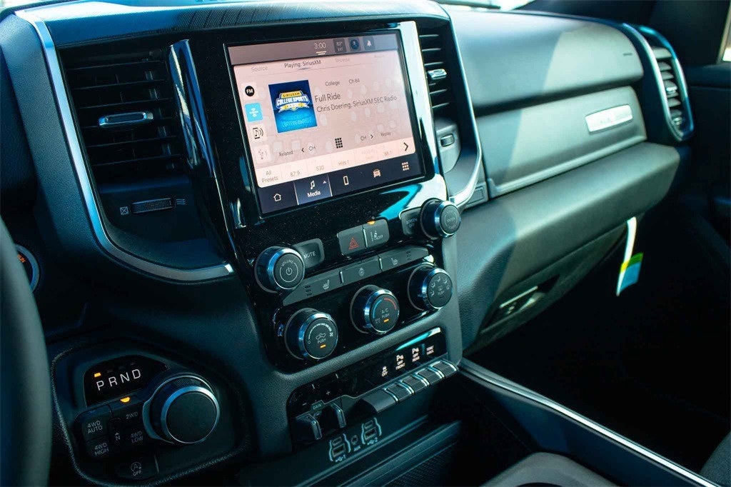 2026 RAM Ram 1500 RAM 1500 LONE STAR CREW CAB 4X4 5'7' BOX