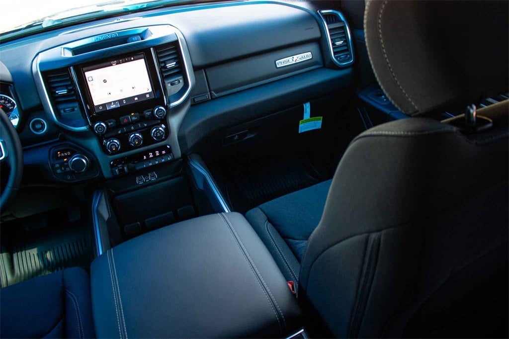 2026 RAM Ram 1500 RAM 1500 LONE STAR CREW CAB 4X4 5'7' BOX