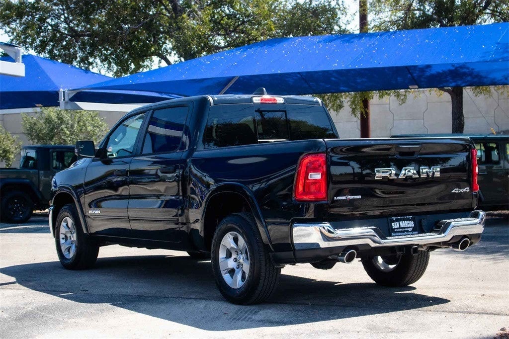 2026 RAM Ram 1500 RAM 1500 LONE STAR CREW CAB 4X4 5'7' BOX