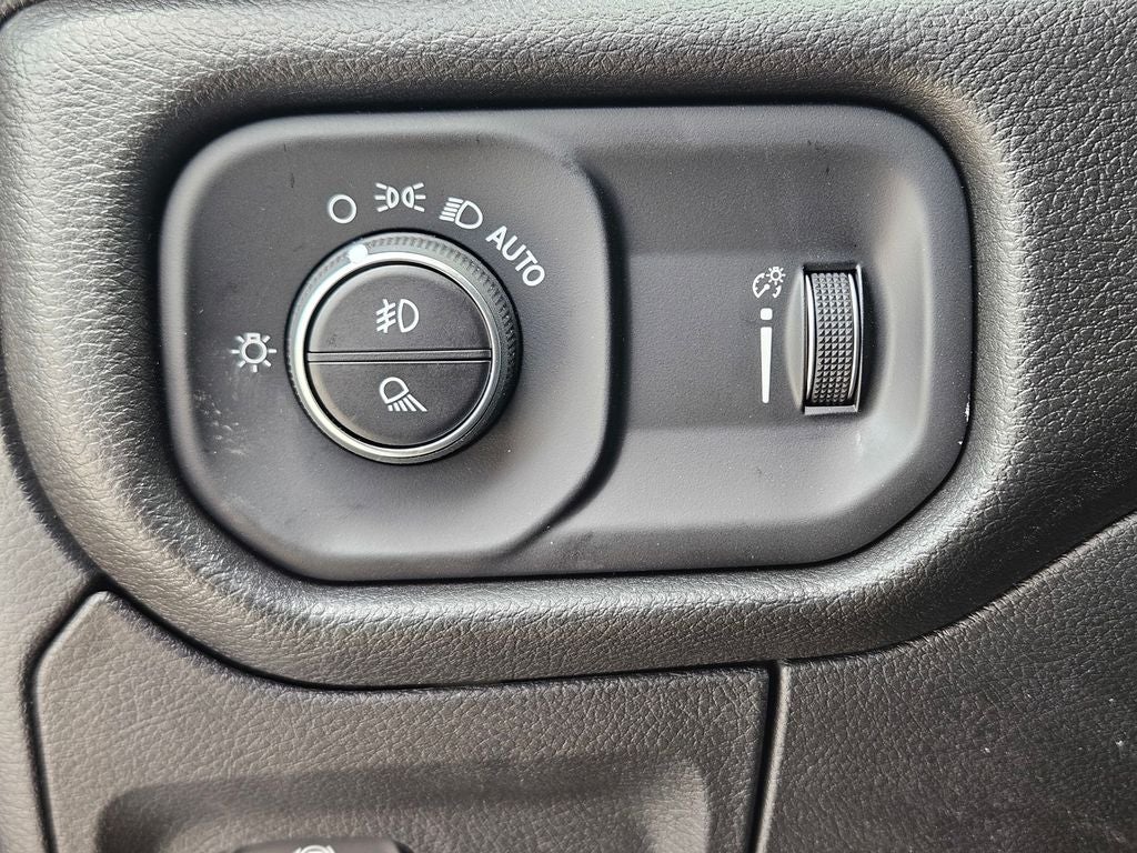 2026 RAM Ram 1500 RAM 1500 WARLOCK CREW CAB 4X4 5'7' BOX