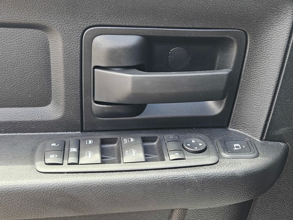 2024 RAM 2500 Tradesman Crew Cab 4x4 6'4' Box
