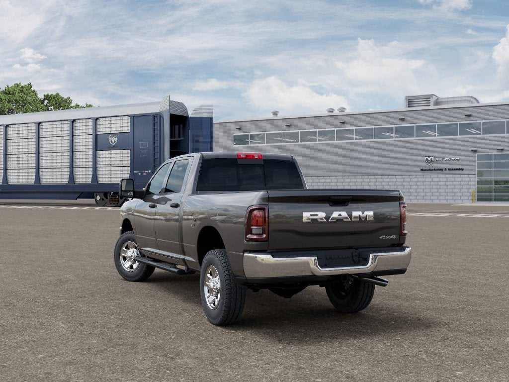 2027 RAM 2500 RAM 2500 TRADESMAN CREW CAB 4X4 6'4' BOX