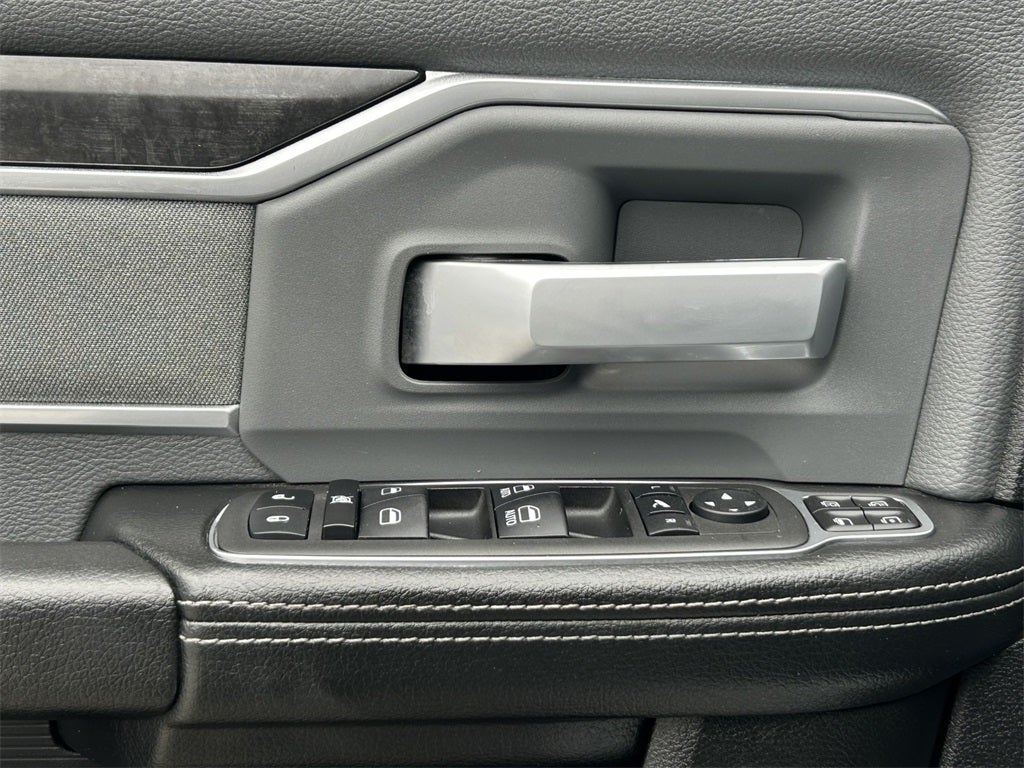 2023 RAM 2500 Big Horn Crew Cab 4x4 6'4' Box