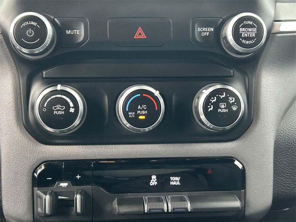 2023 RAM 2500 Big Horn Crew Cab 4x4 6'4' Box