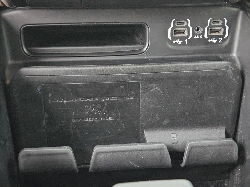 2020 RAM 2500 Laramie Crew Cab 4X4 6'4' Box