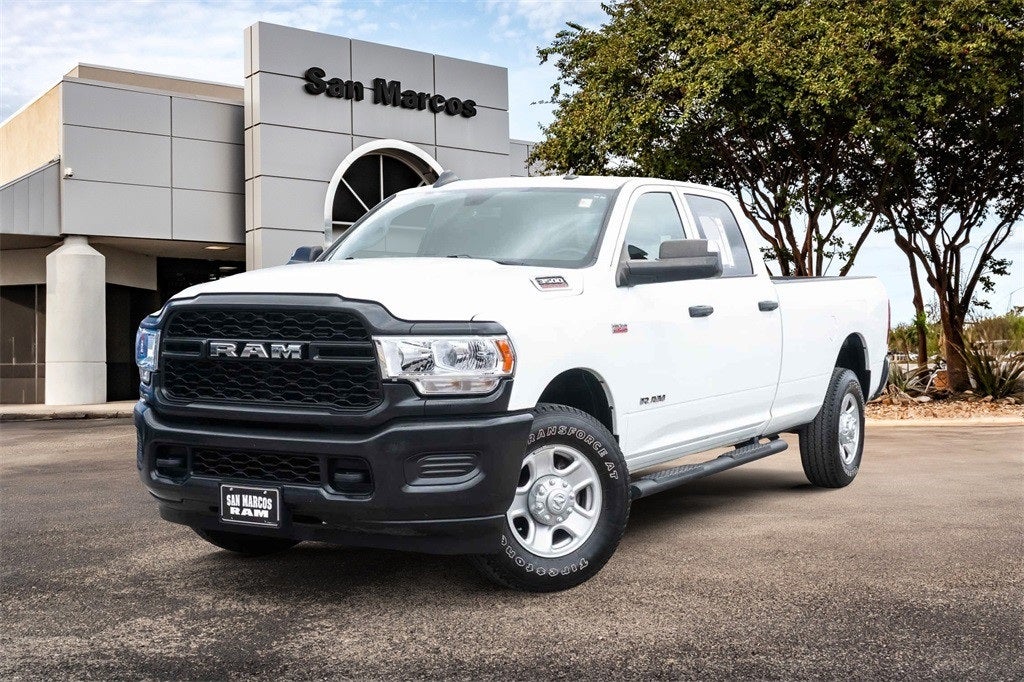 2022 RAM 3500 Tradesman Crew Cab 4x2 8' Box