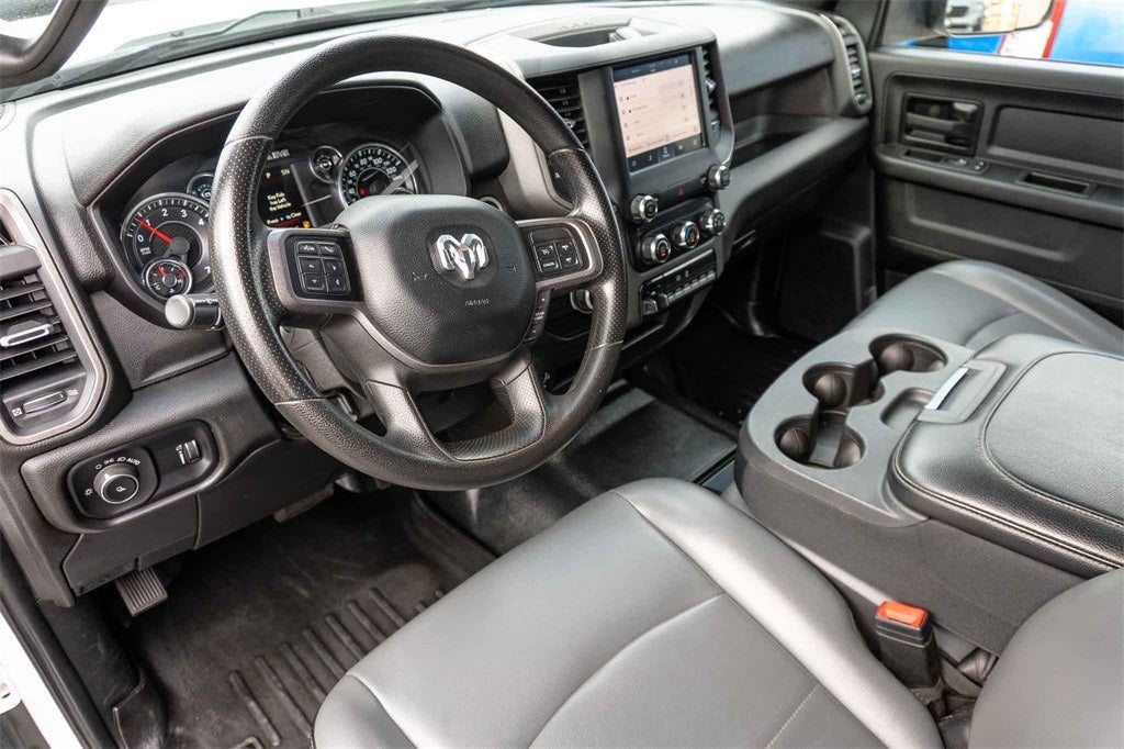 2022 RAM 3500 Tradesman Crew Cab 4x2 8' Box