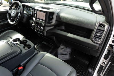 2022 RAM 3500 Tradesman Crew Cab 4x2 8' Box