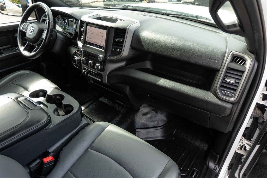 2022 RAM 3500 Tradesman Crew Cab 4x2 8' Box