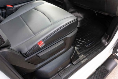 2022 RAM 3500 Tradesman Crew Cab 4x2 8' Box