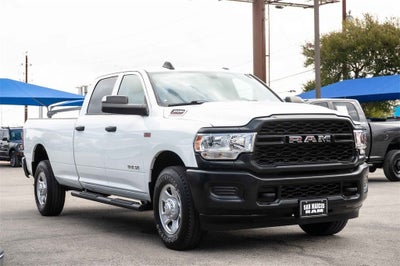 2022 RAM 3500 Tradesman Crew Cab 4x2 8' Box
