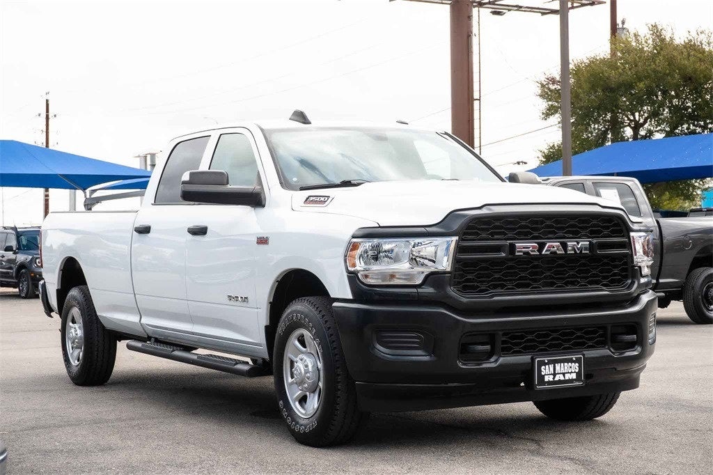 2022 RAM 3500 Tradesman Crew Cab 4x2 8' Box