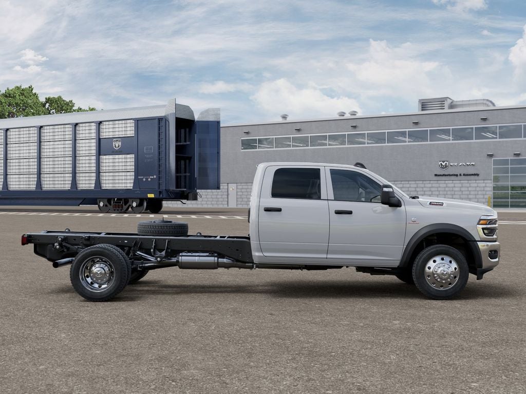 2026 RAM 4500 Chassis RAM 4500 TRADESMAN CHASSIS CREW CAB 4X4 84' CA