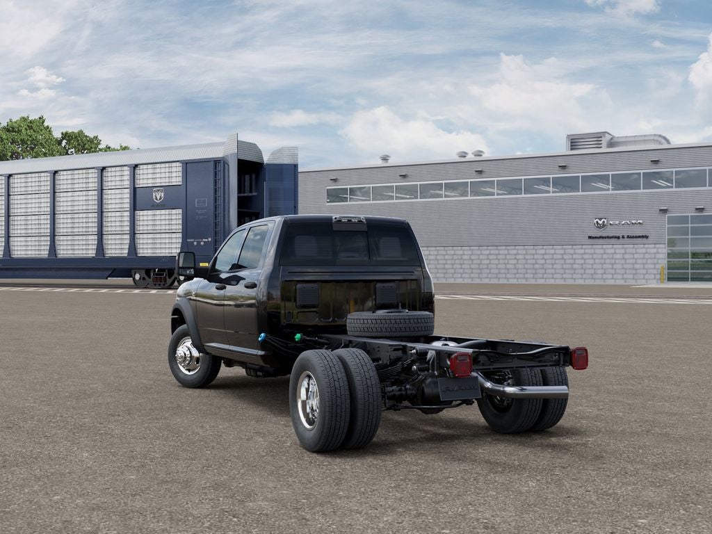 2026 RAM Ram 3500 Chassis Cab RAM 3500 TRADESMAN CREW CAB CHASSIS 4X4 60' CA