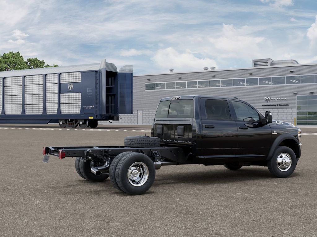 2026 RAM Ram 3500 Chassis Cab RAM 3500 TRADESMAN CREW CAB CHASSIS 4X4 60' CA